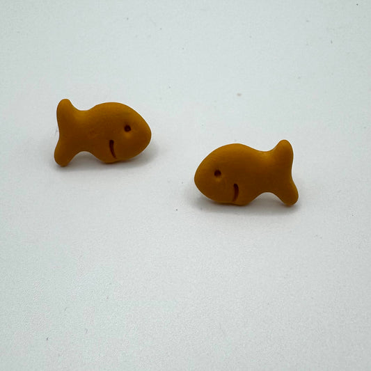 Pendientes de galleta Goldfish – Pendientes de comida adorables, joyería de arcilla polimérica hecha a mano, regalo divertido y peculiar